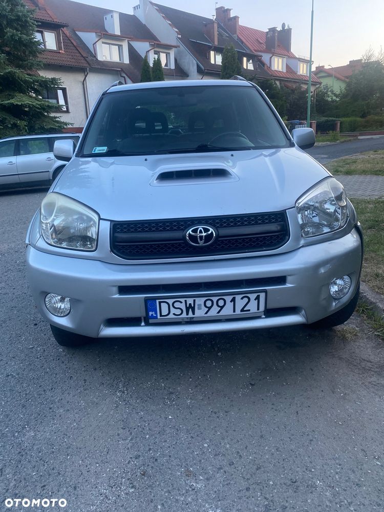 Toyota RAV4 - 4