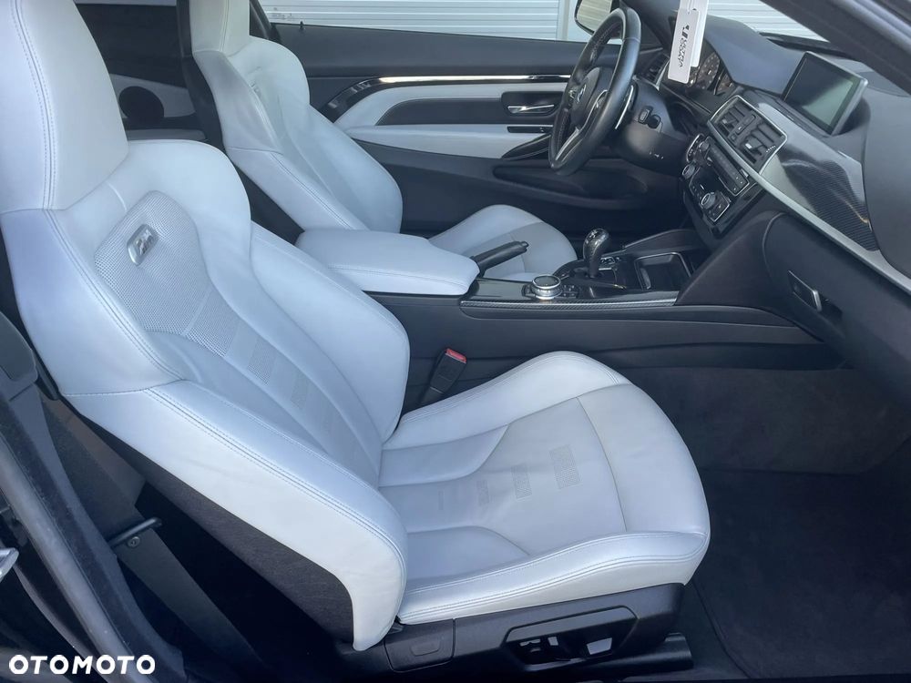 BMW M4 Coupe DKG - 6