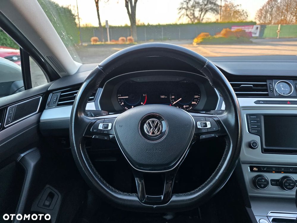 Volkswagen Passat 2.0 TDI BMT Comfortline DSG - 13