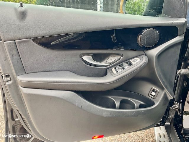 Mercedes-Benz GLC 300 de Coupé 4Matic - 22