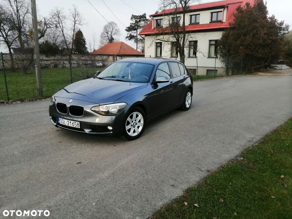 BMW Seria 1 116d Sport Line - 4