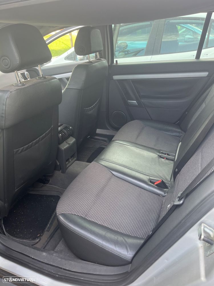 Opel Vectra Caravan 1.9 CDTi Sport - 9