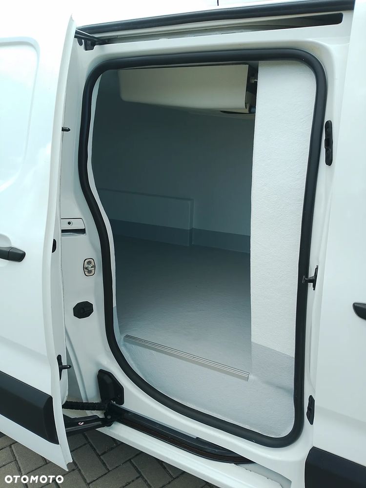 Toyota Proace Berlingo Partner Combo Doblo L2 Izoterma Chłodnia 230V Salon PL 3 osoby 2 EUPal 2,5 DMC - 12