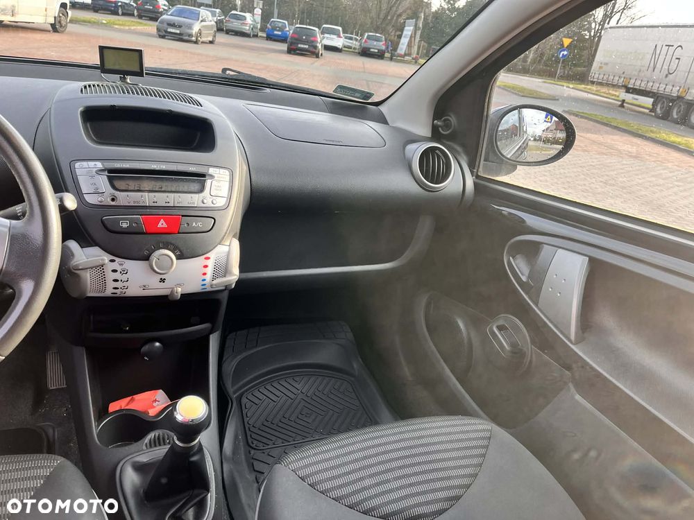 Peugeot 107 (70) 68 Active - 11