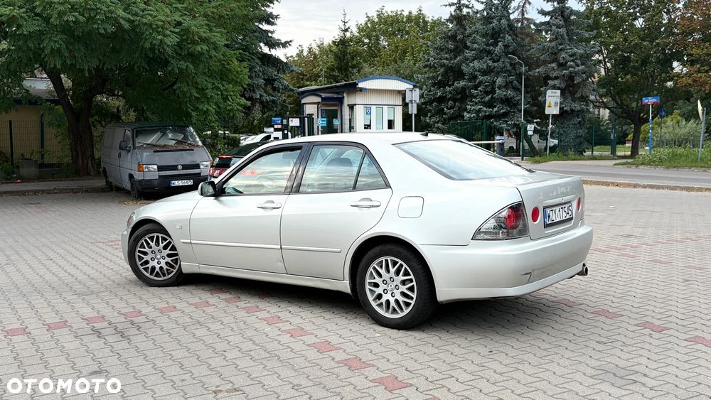 Lexus IS 200 Elegance - 4