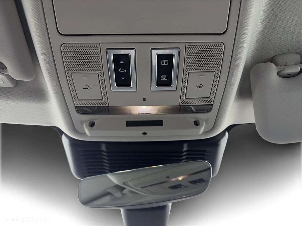 Land Rover Range Rover Evoque - 23