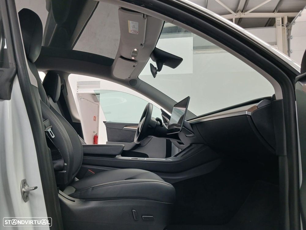 Tesla Model Y Standard - 8