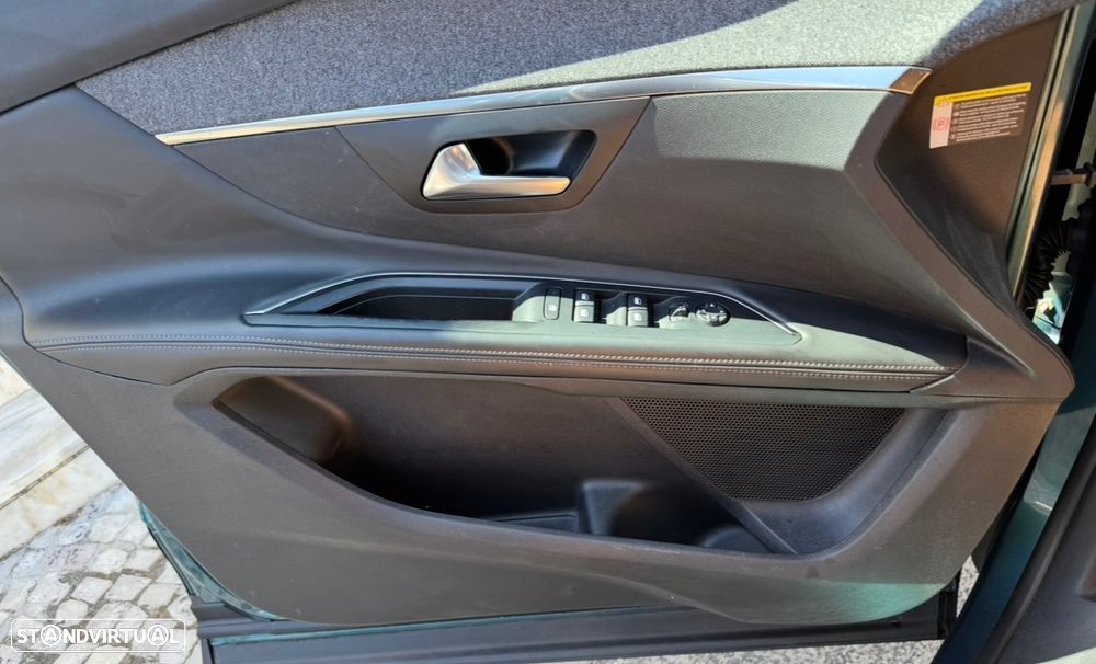 Peugeot 5008 1.2 PureTech Allure Grip Control - 16