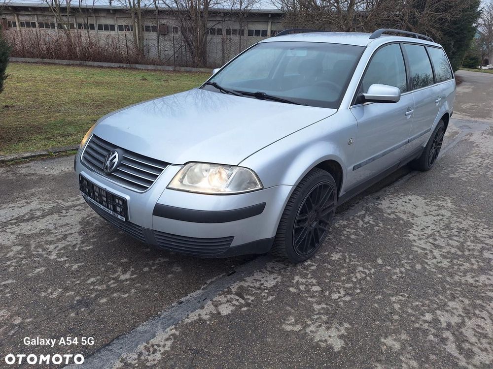 Volkswagen Passat 2.0 Basis - 1