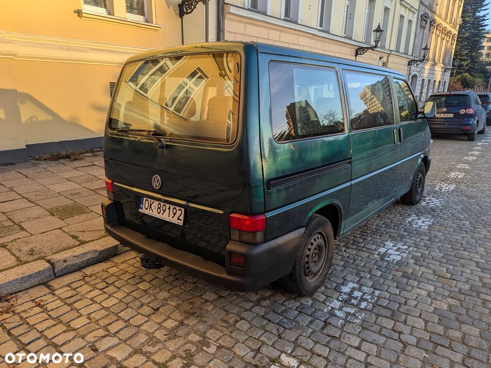 Volkswagen Caravelle - 6