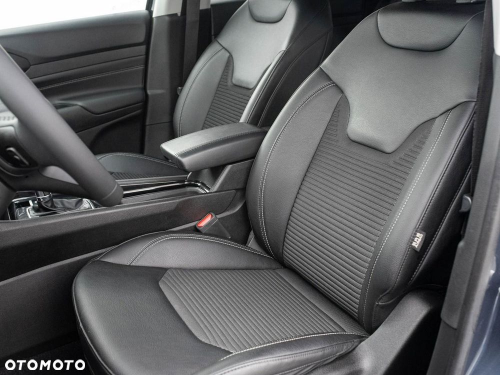 Jeep Compass - 12