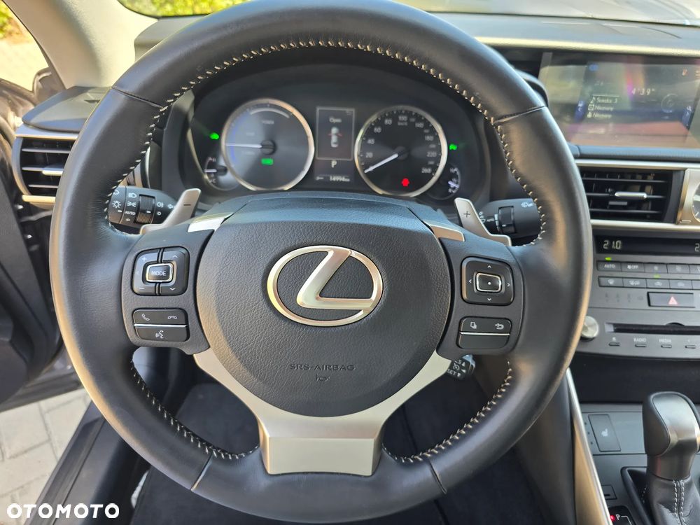 Lexus IS - 25
