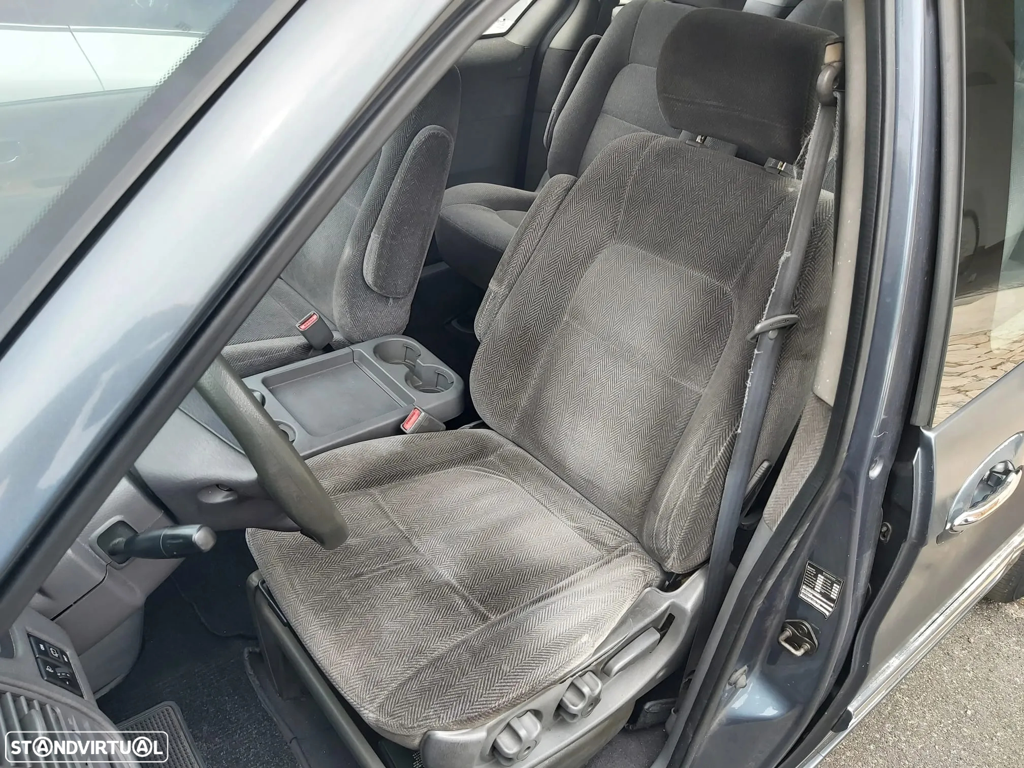 Kia Carnival 2.9 CRDi EX Confort - 10
