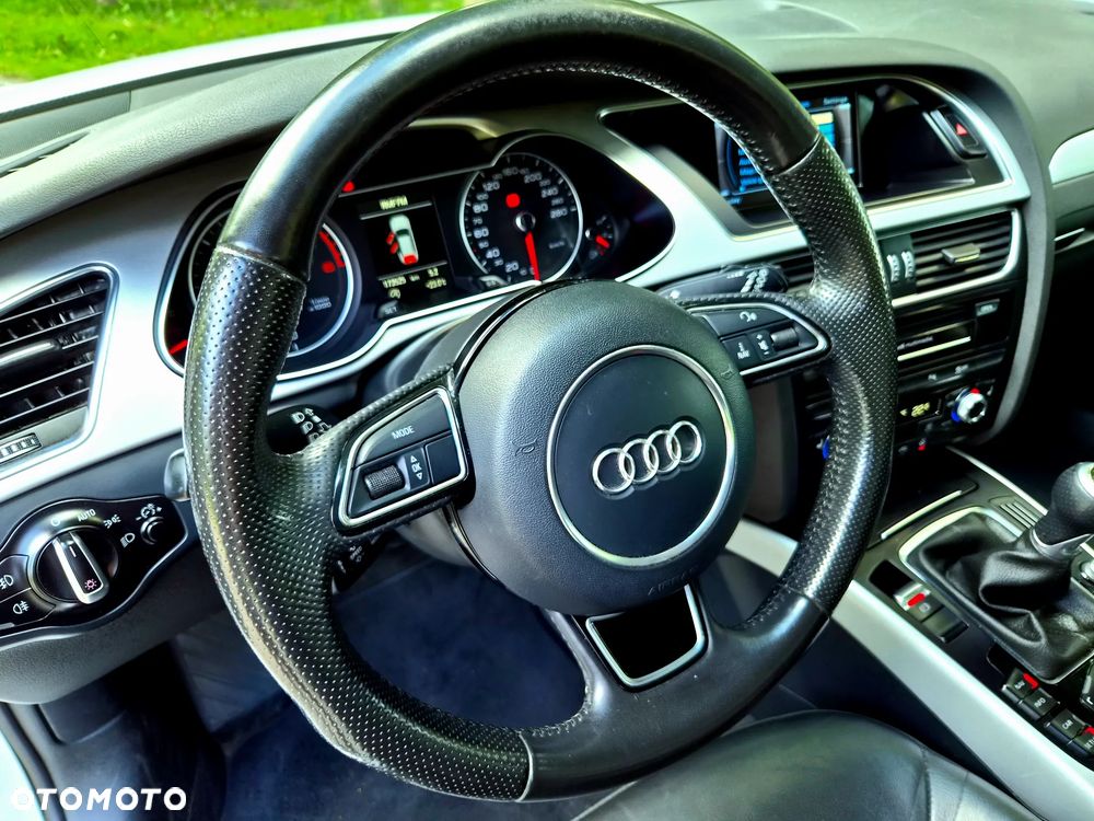 Audi A4 Avant 2.0 TDI ultra - 27