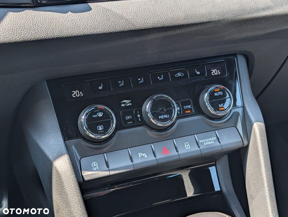 Skoda Karoq 1.5 TSI ACT Sportline DSG - 21