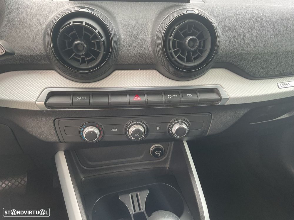 Audi Q2 1.6 TDI Design S tronic - 30