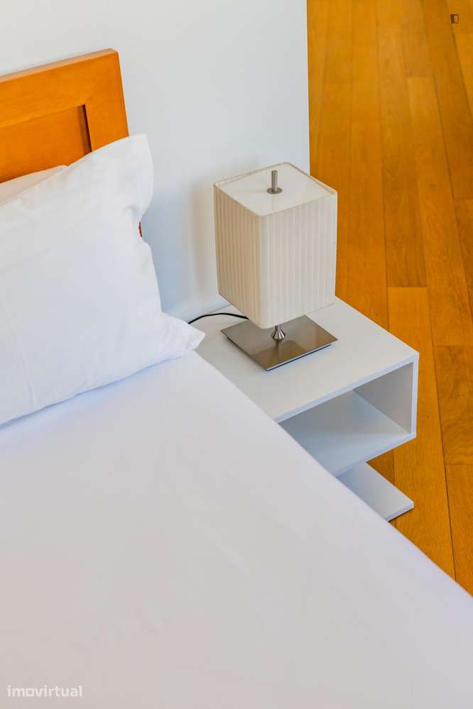 Apartamento com 1 quartos - localizado em Santo Ildefonso Porto - Grande imagem: 5/37