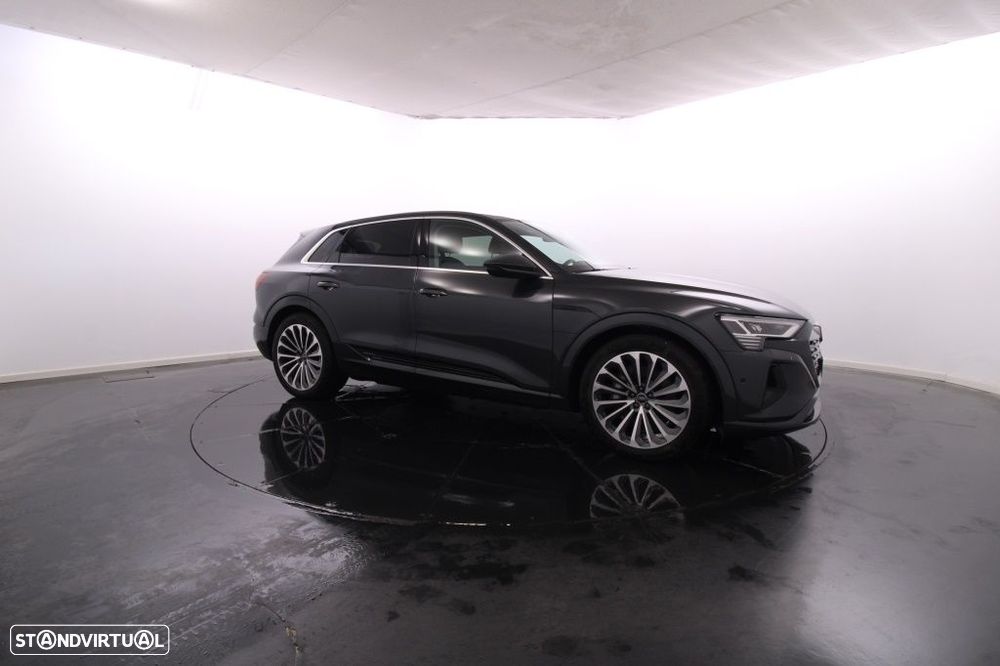 Audi Q8 e-Tron 55 quattro Advanced - 10