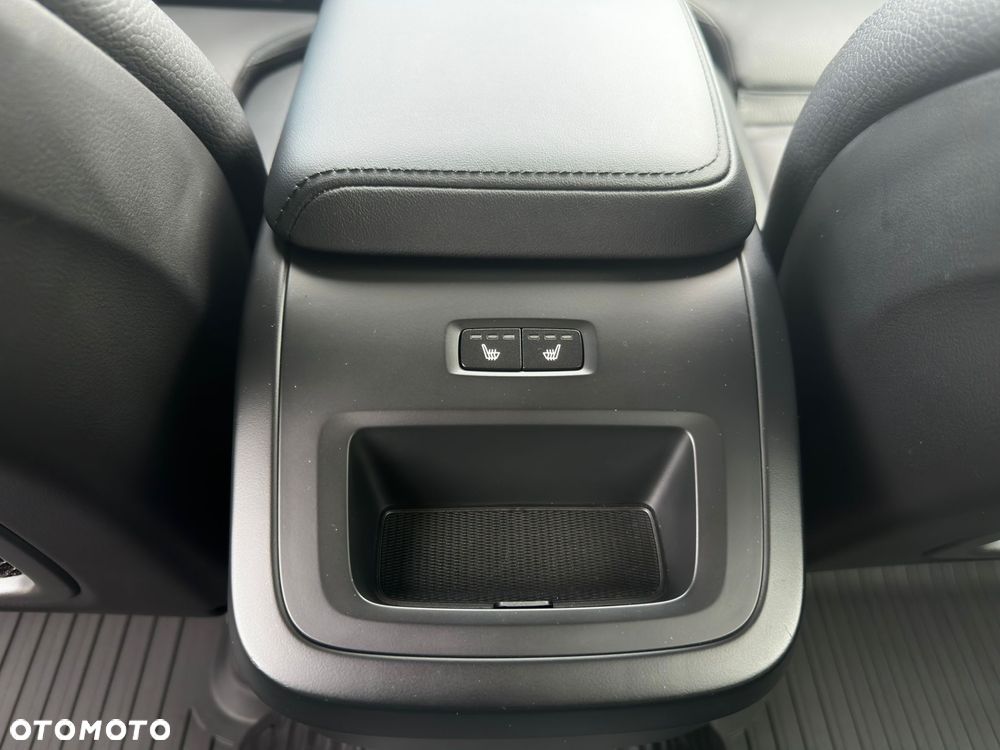 Volvo XC 60 B4 D AWD Inscription - 29
