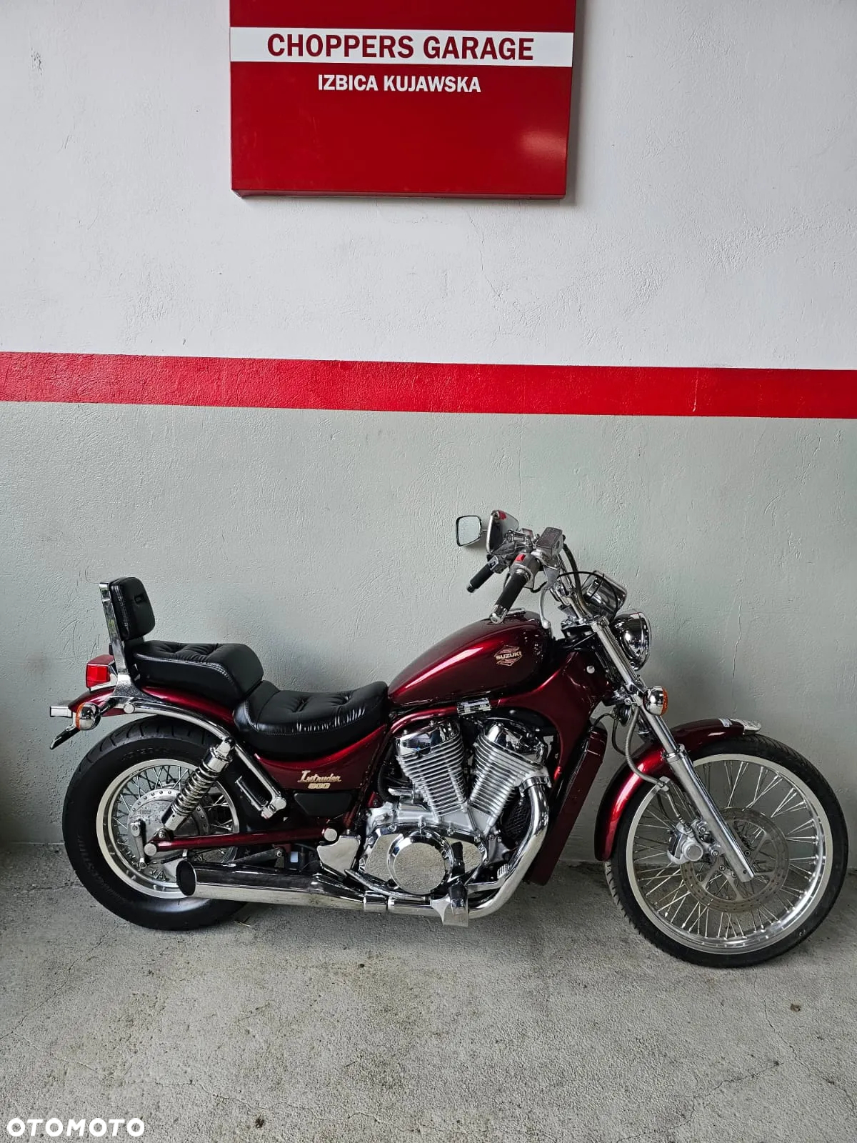Suzuki Intruder - 10