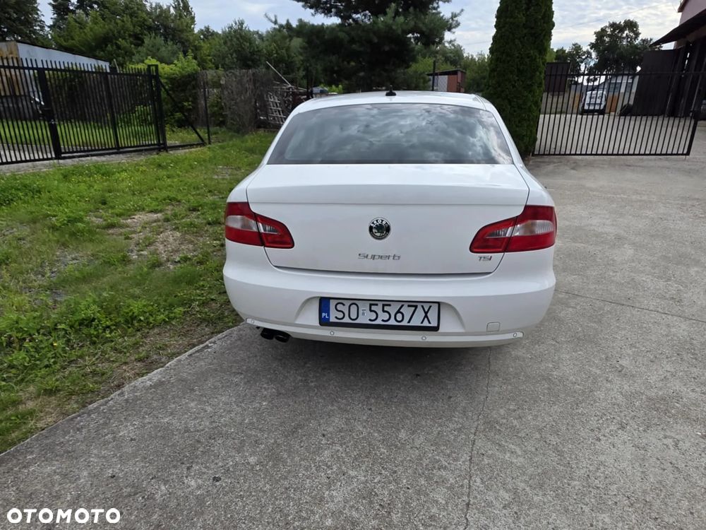 Skoda Superb Combi 1.8 TSI DSG Elegance - 4