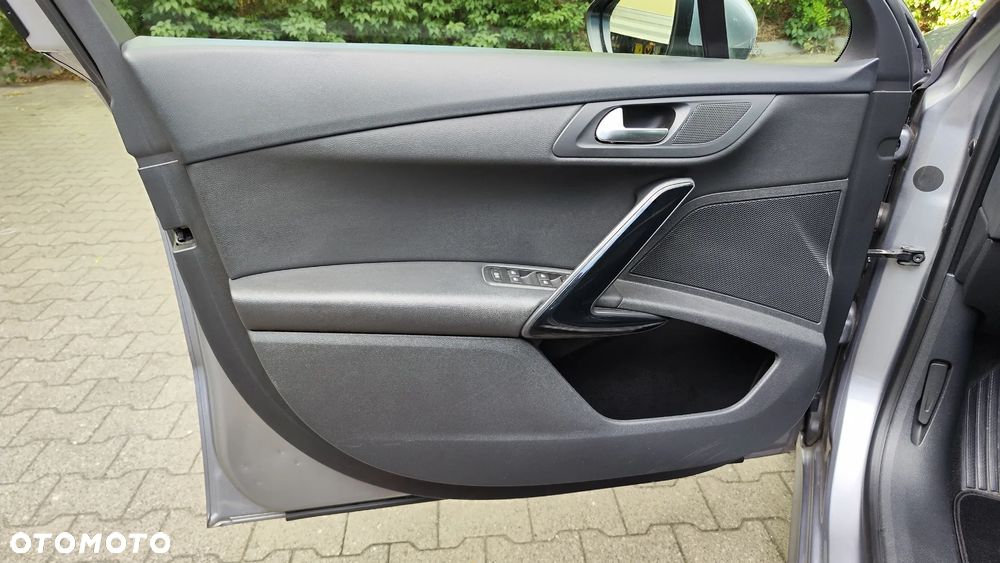 Peugeot 508 BlueHDi 180 EAT6 Stop&Start GT - 22