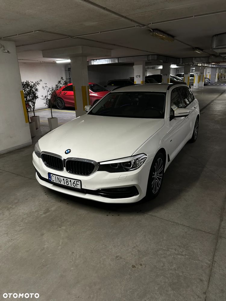 BMW Seria 5 520d xDrive Sport Line sport - 4