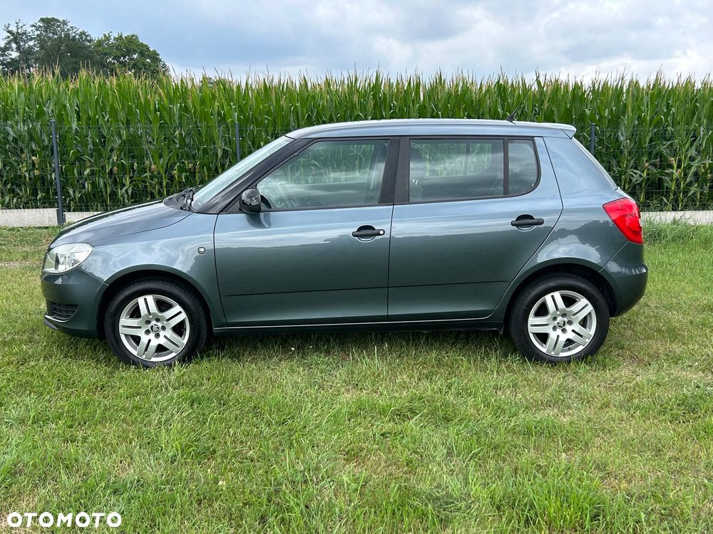 Skoda Fabia 1.2 HTP Cool Colour Edition - 9