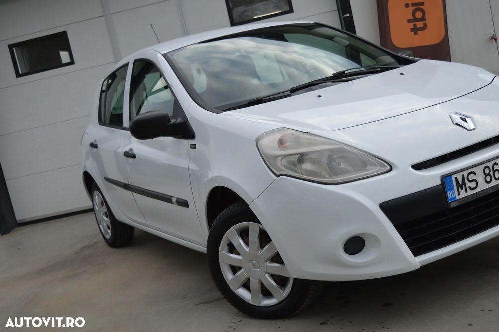 Renault Clio III 1.5 dCi Yahoo - 32