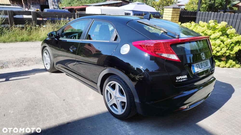 Honda Civic 1.8 Executive - 11