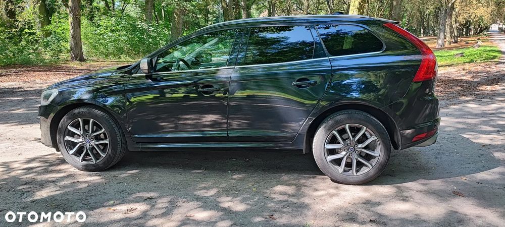 Volvo XC 60 D5 AWD Summum - 4