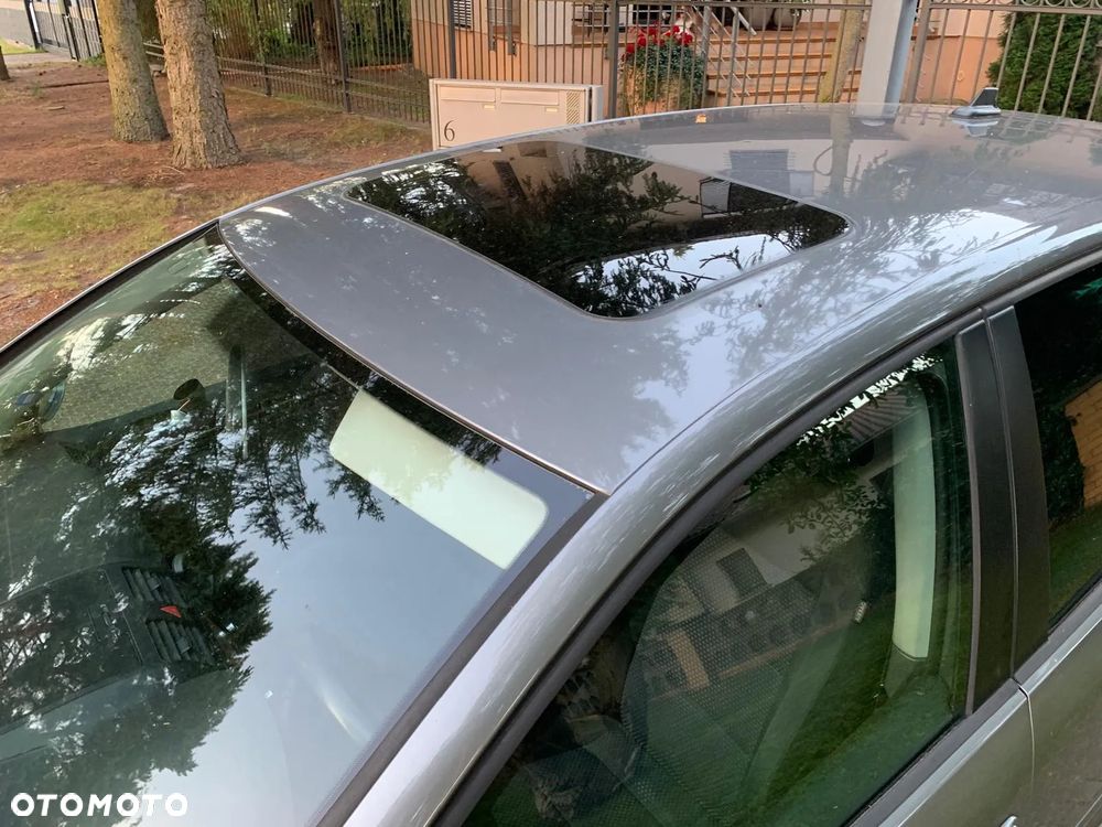 Volkswagen Golf 2.0 TDI GT Sport - 8