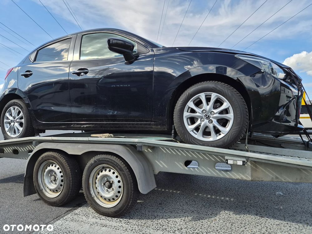Mazda 2 - 5