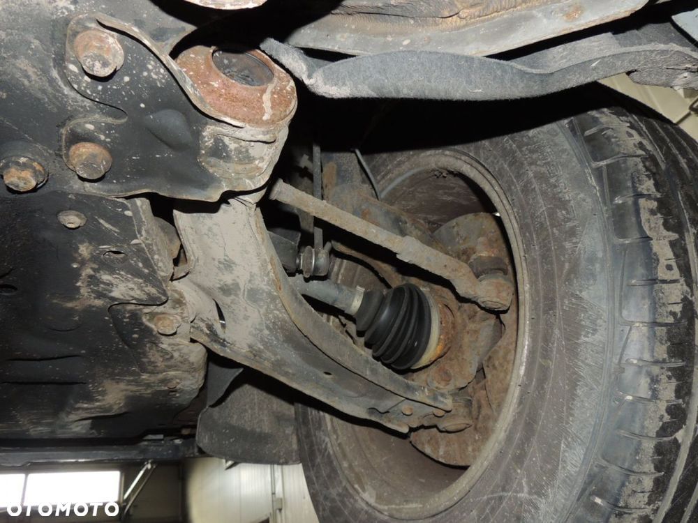 Zwrotnica lewa prawa VOLVO XC60 I