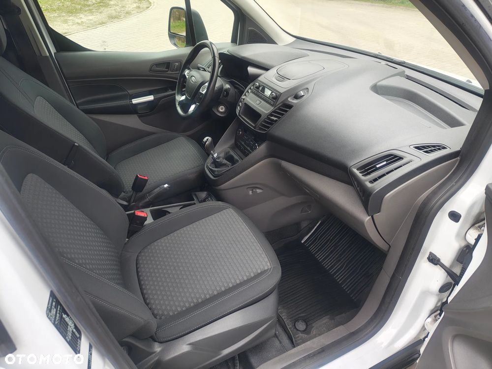Ford Transit Connect - 9