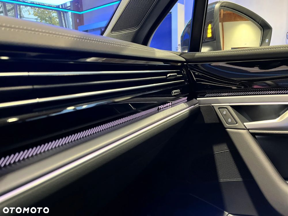 Volkswagen Touareg 3.0 V6 TDI SCR 4Mot R-Line - 30