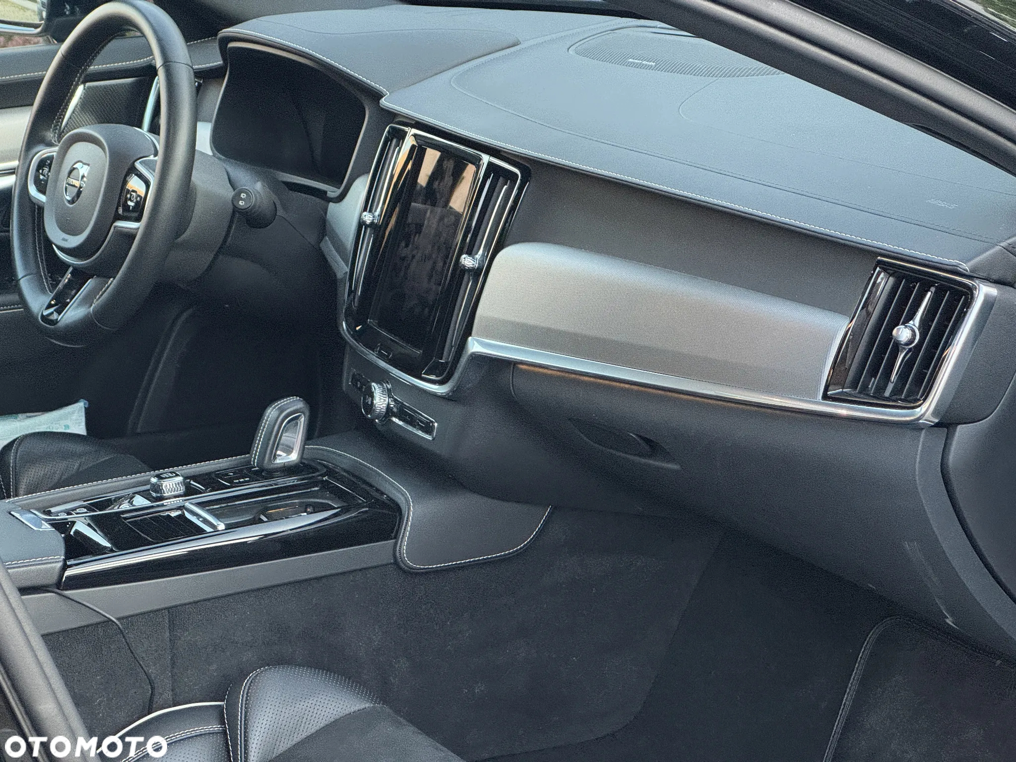 Volvo V90 T6 Plug-in Hybrid AWD Ultra Dark - 10