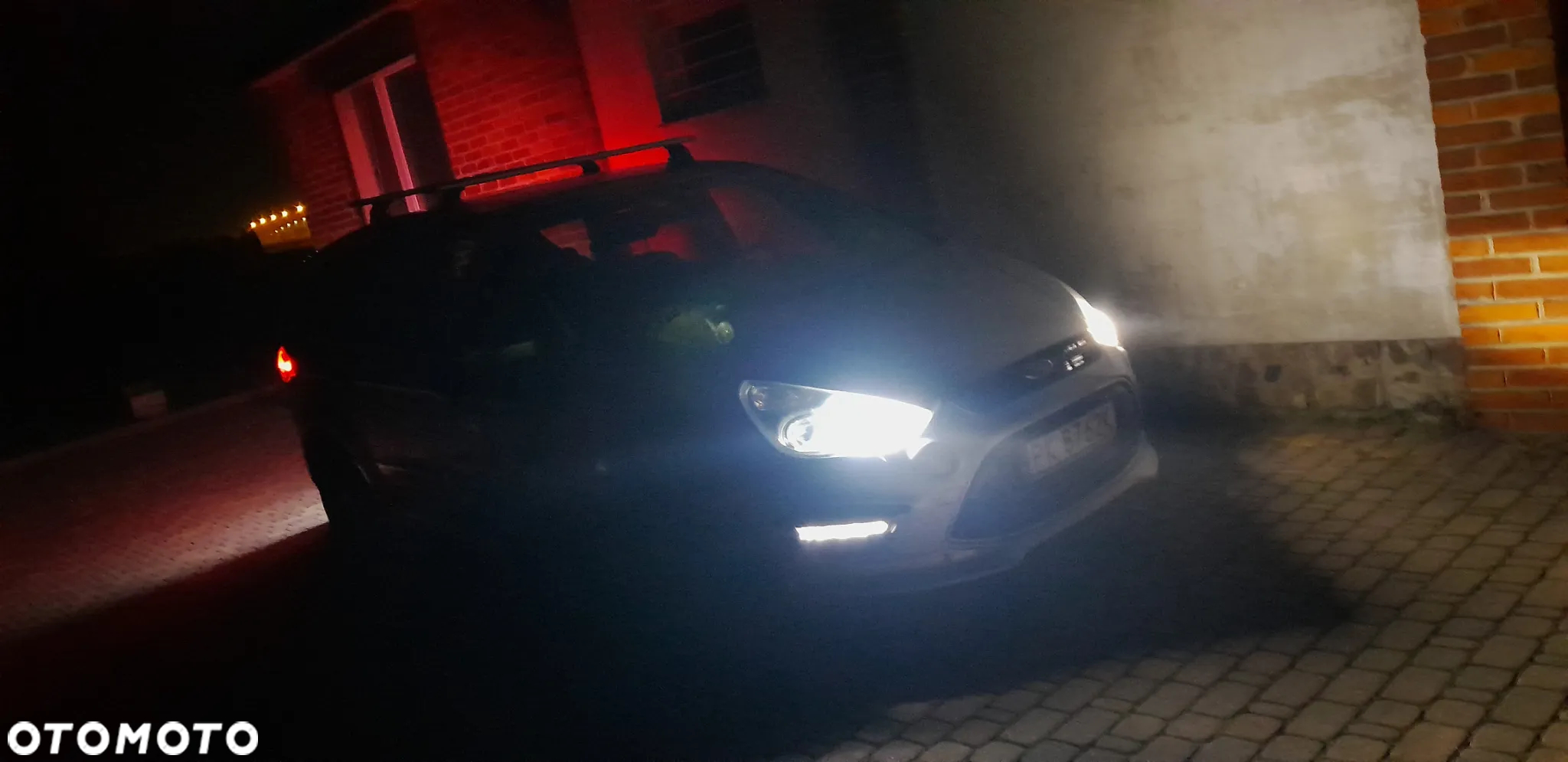 Ford S-Max 2.0 TDCi DPF Champions Edition - 11