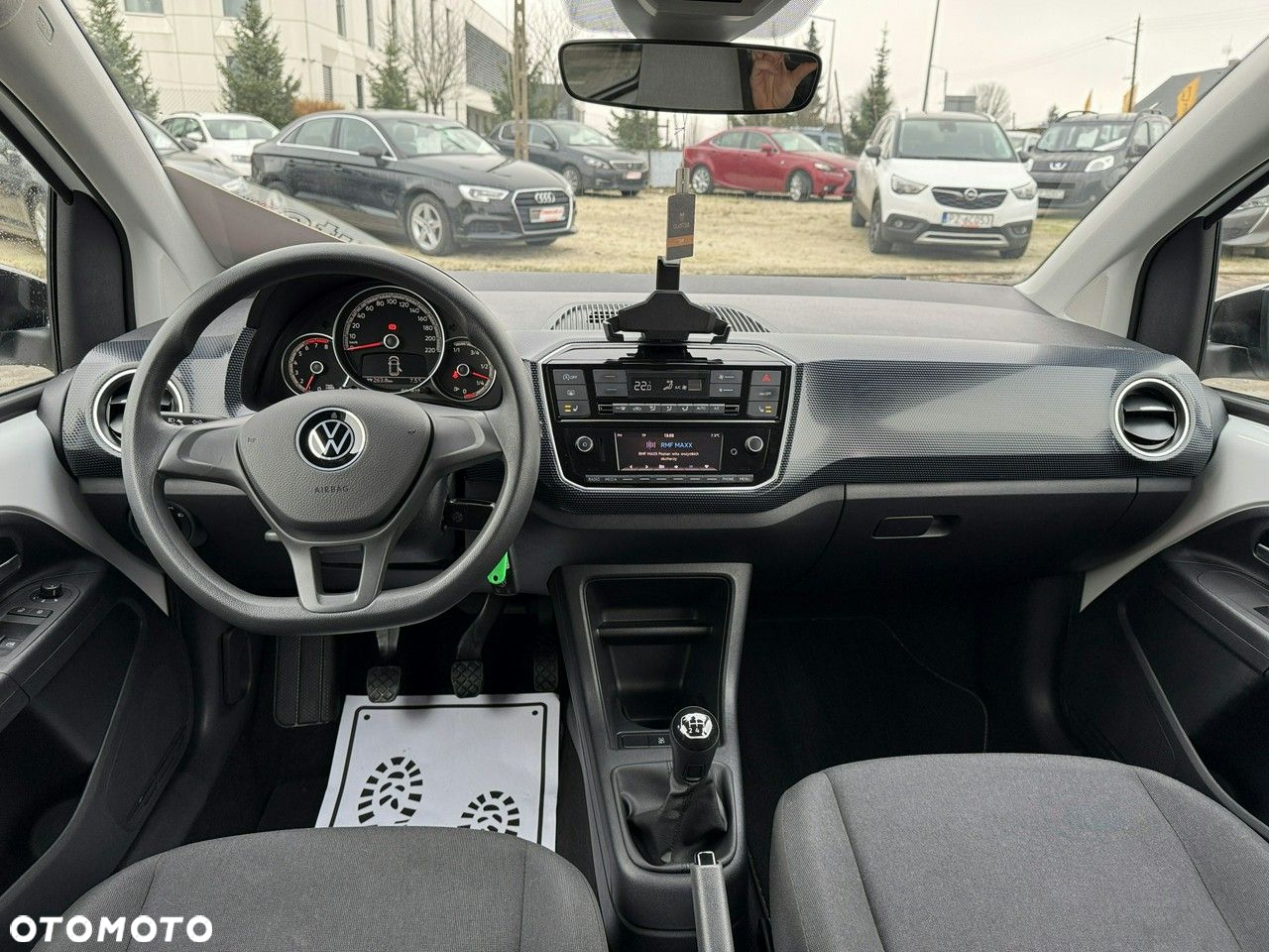 Volkswagen up! - 20