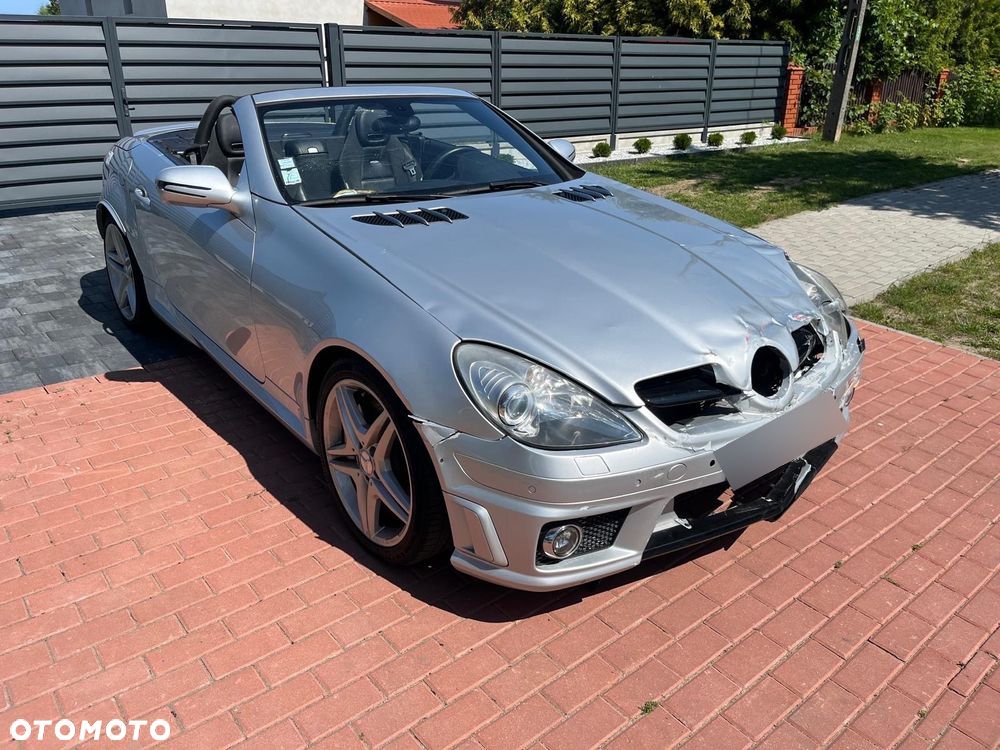 Mercedes-Benz SLK 55 AMG 7G-TRONIC - 3