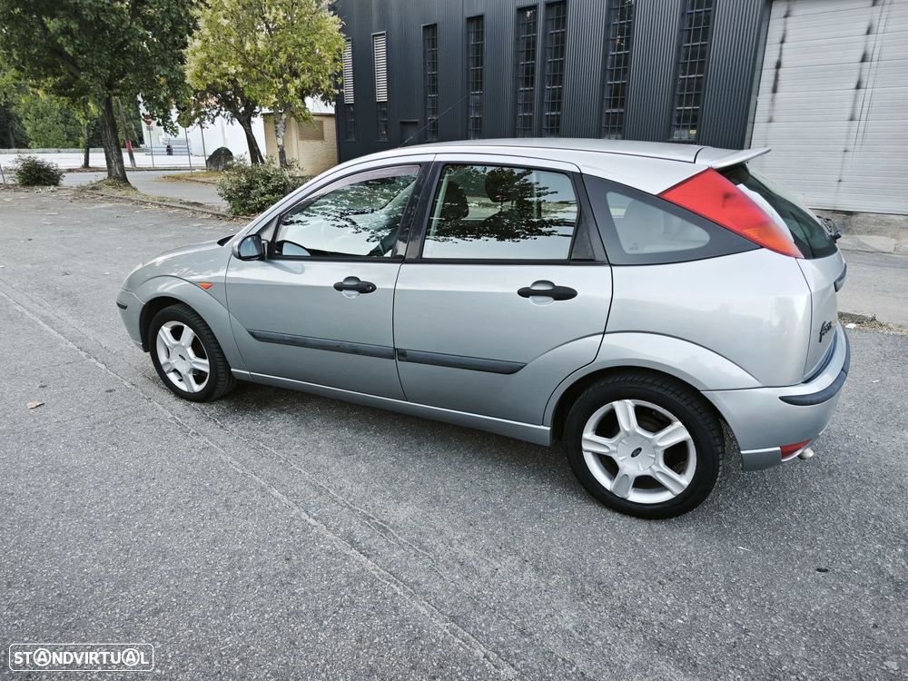 Ford Focus - 4