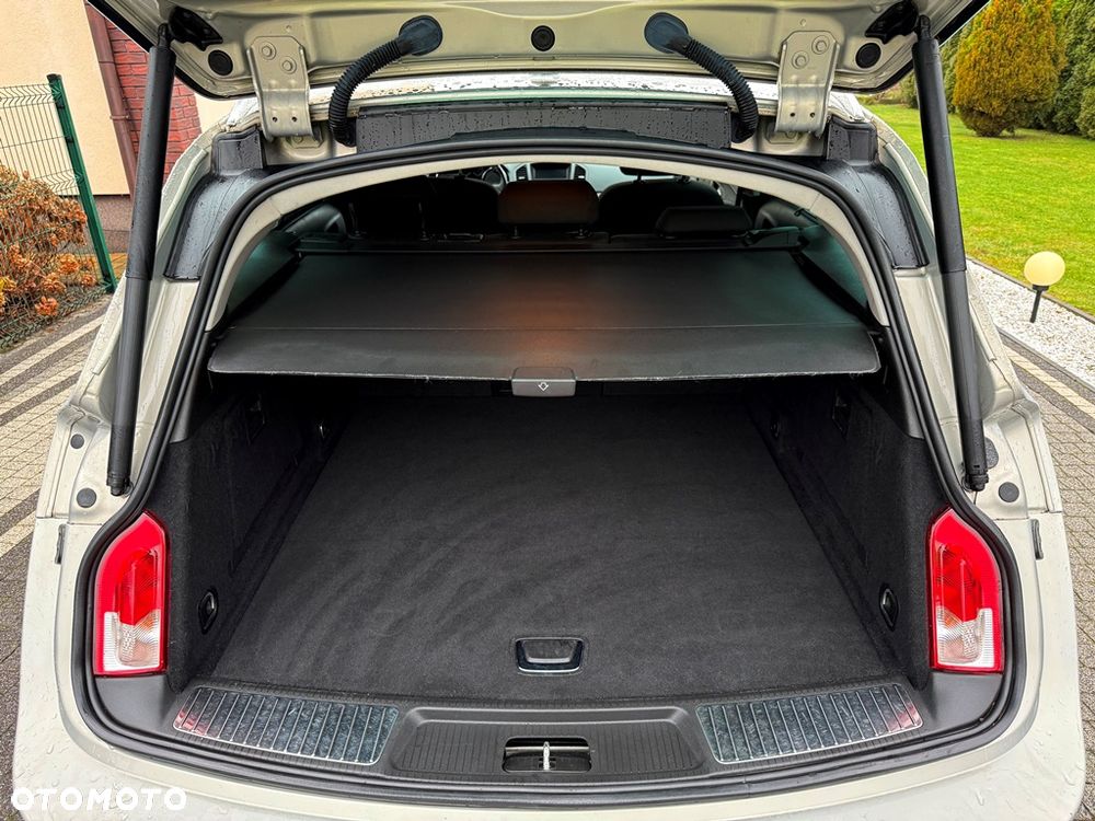 Opel Insignia 1.6 Design Edition - 15