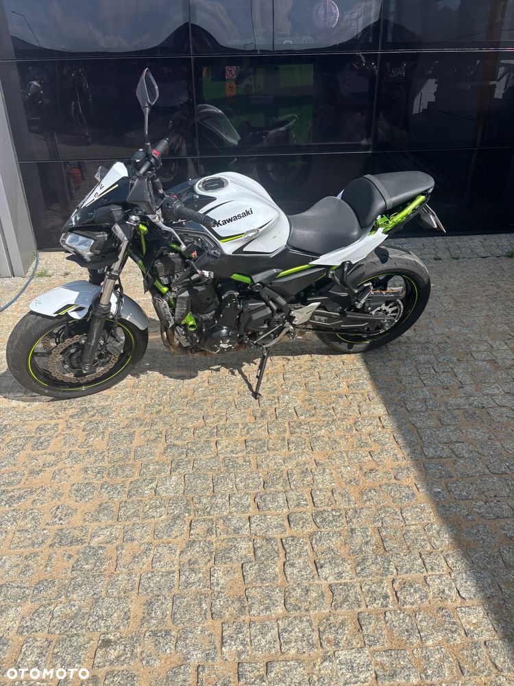 Kawasaki Z 650 - 5