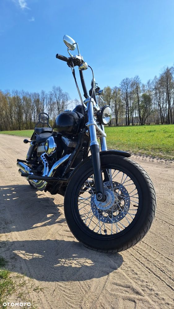 Harley-Davidson Dyna Street Bob - 11