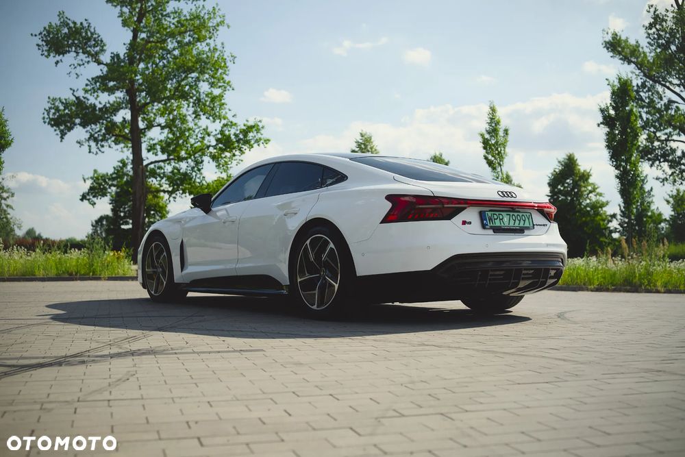 Audi RS e-tron GT - 7