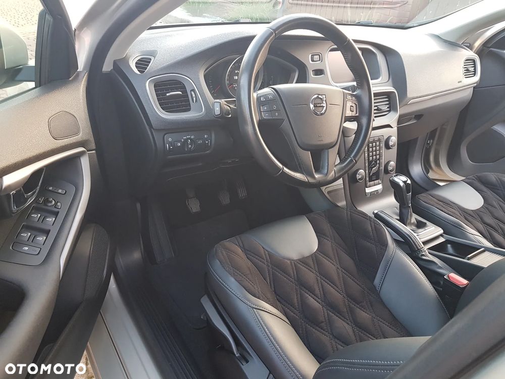 Volvo V40 D2 Momentum - 6