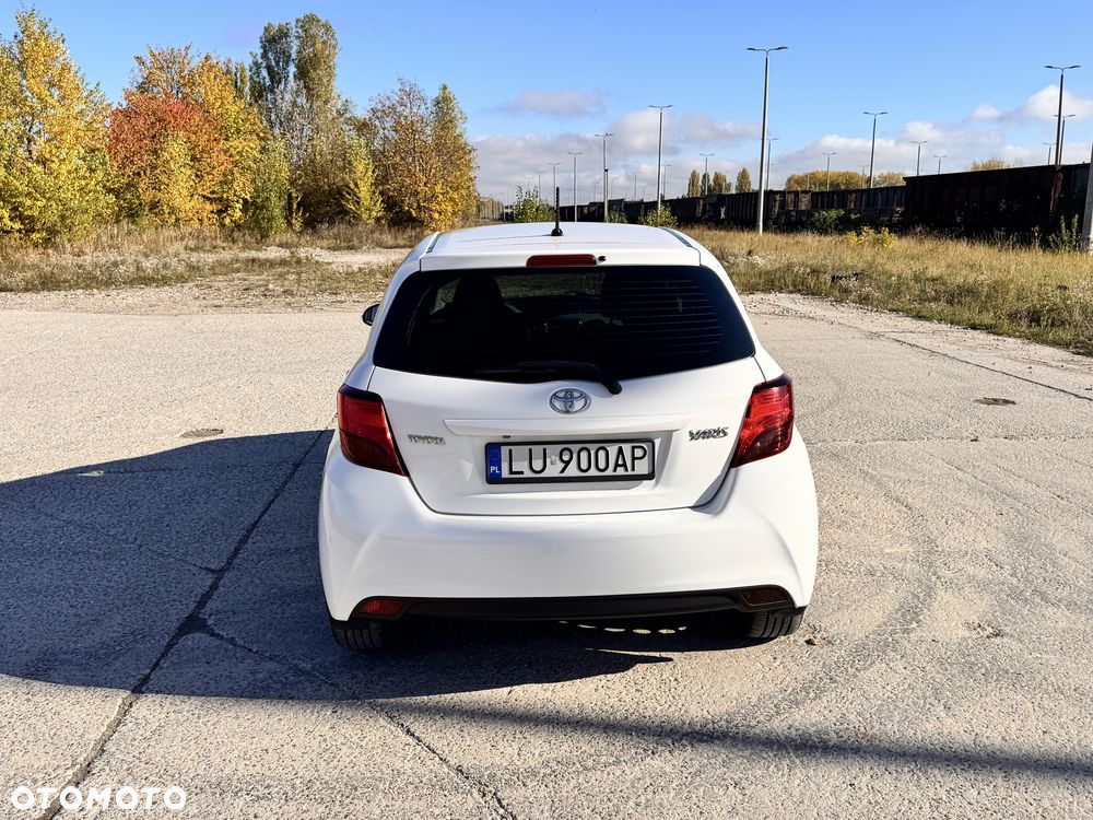 Toyota Yaris - 4