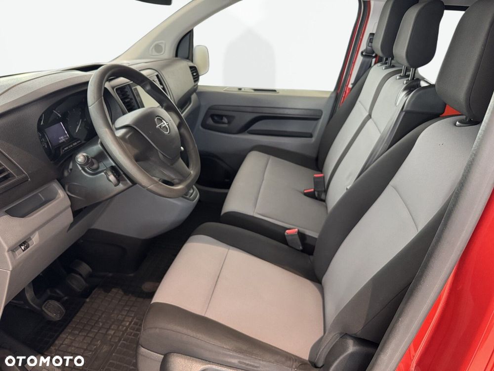 Opel Vivaro - 11
