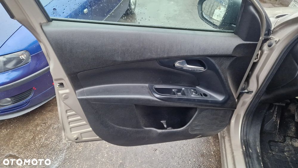 FIAT TIPO II BOCZEK DRZWI LEWY PRZÓD - 1