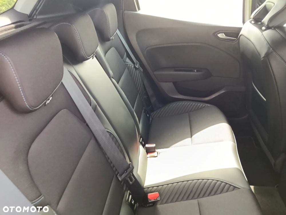 Renault Clio E-TECH 140 EXPERIENCE - 14